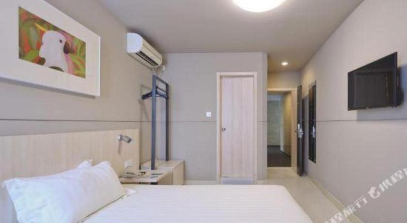 Jinjiang Caobao Road Subway Station Hotel