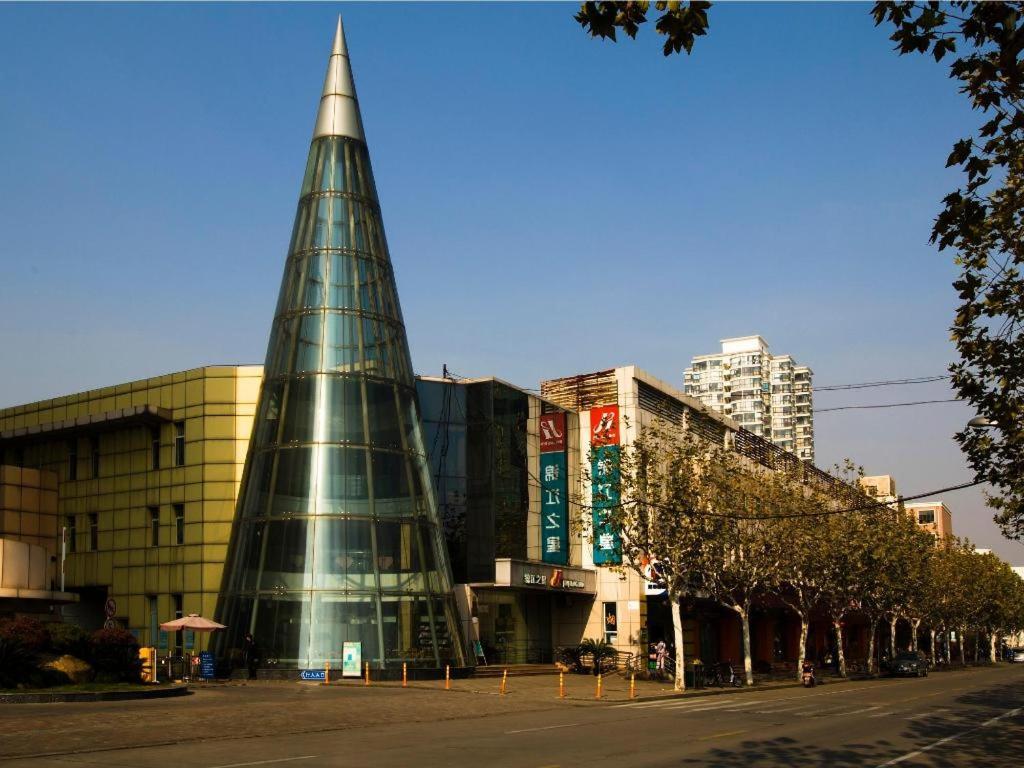 Hotel Jinjiang Caobao Road Subway Station